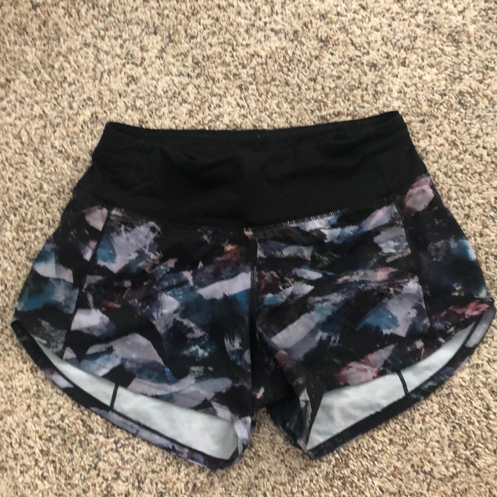 Lululemon Speed up 4''